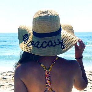 “On Vacay” Straw Hat
